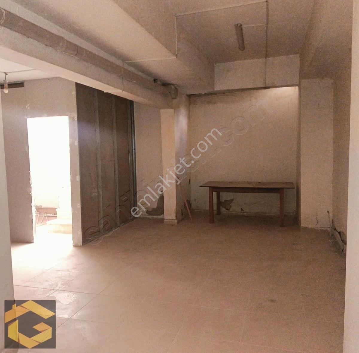 Yıldıztepe'de Her İşe Uygun Cadde Üzeri Satılık Dükkan - Görsel 19