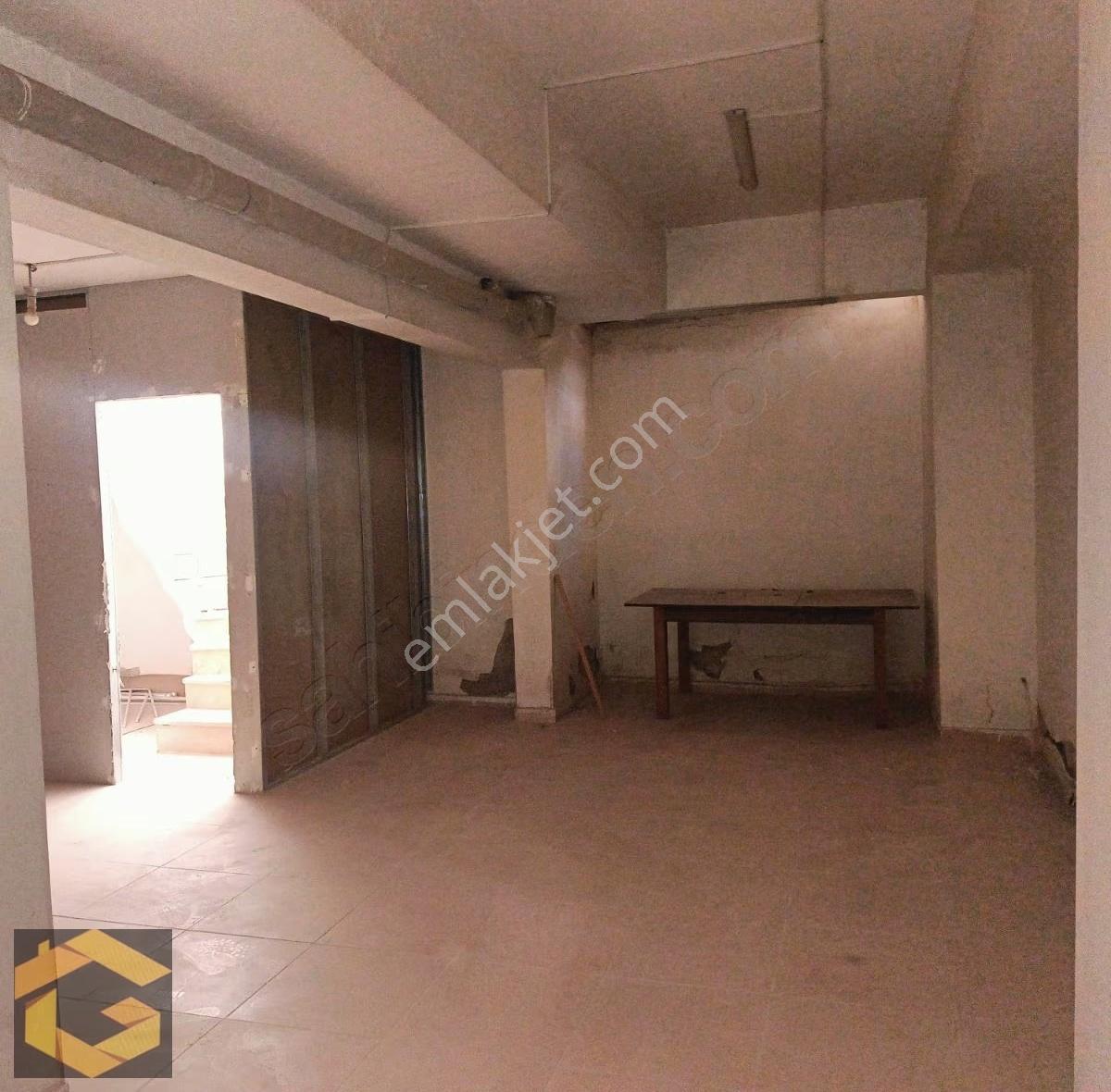 Yıldıztepe'de Her İşe Uygun Cadde Üzeri Kiralık Dükkan - Görsel 12