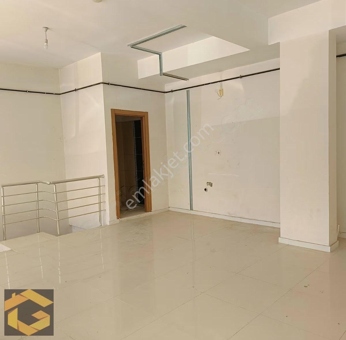 Yıldıztepe'de Her İşe Uygun Cadde Üzeri Kiralık Dükkan - Görsel 3