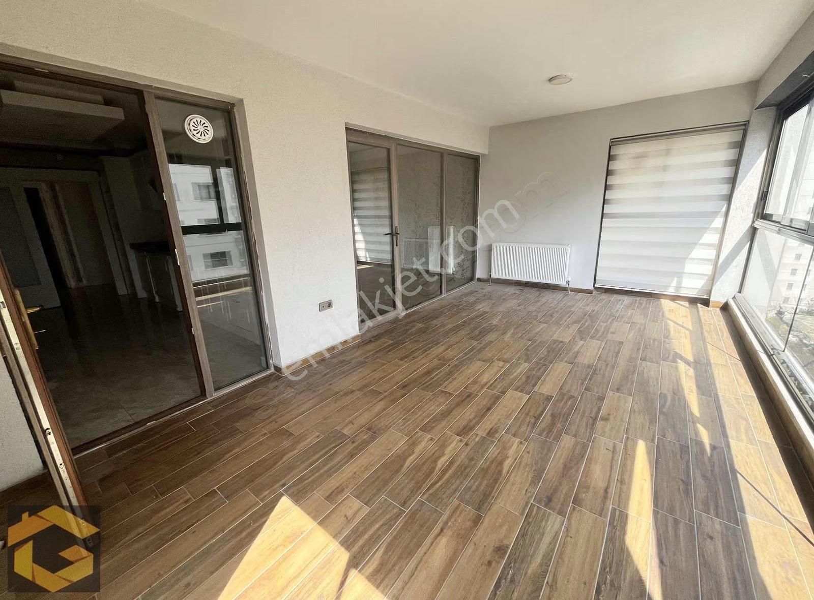 Güneşevler'de 185m 4+1 Kiralık Lüks Site Dairesi - Görsel 13
