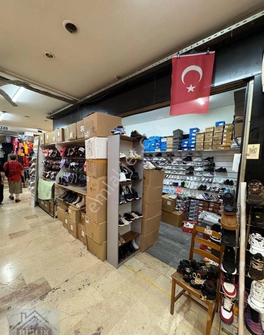 İstiklal Caddesi Atlas Pasajında 15 M2 Satılık Dukkan - Görsel 8