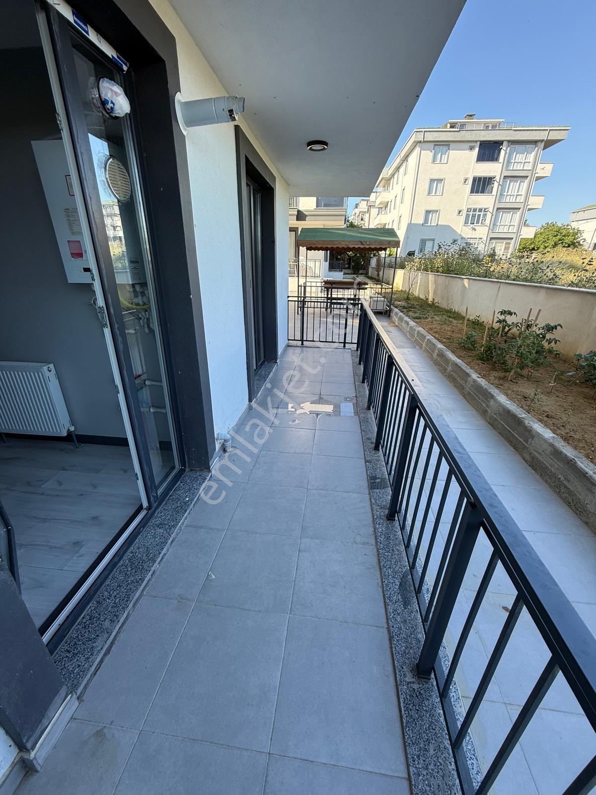 Büyükçekmece Kumburgaz Da Satılık 2+1 Giriş Kat Daire Yeni Bina - Görsel 11