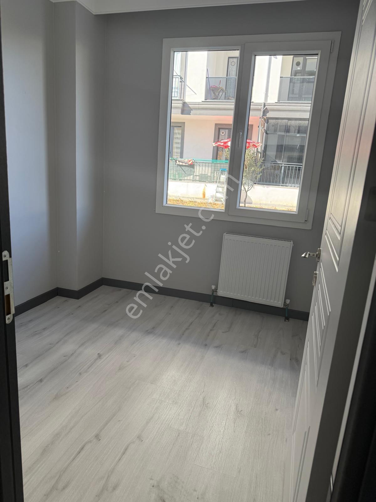 Büyükçekmece Kumburgaz Da Satılık 2+1 Giriş Kat Daire Yeni Bina - Görsel 14