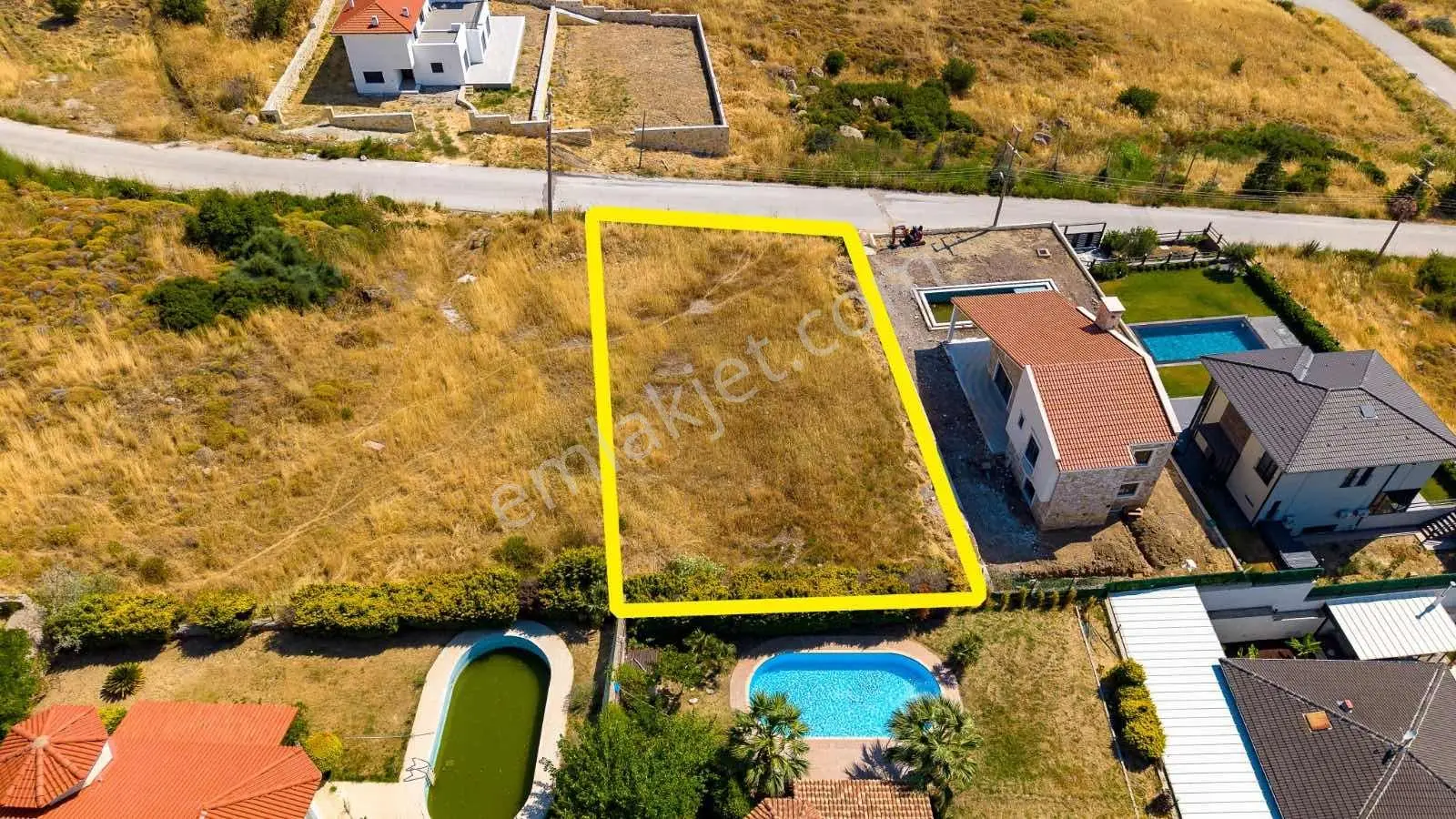 Eskifoça, Foçaköy Villalar Bölgesinde Satılık Villa Parseli - Görsel 2