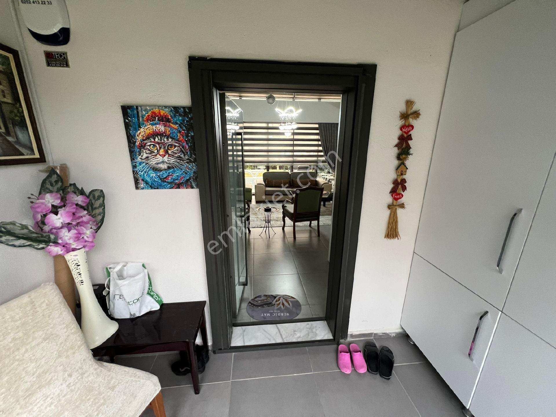 Kuşadası'nda Özel Havuzlu Müstakil 4+1 Villa - Görsel 14