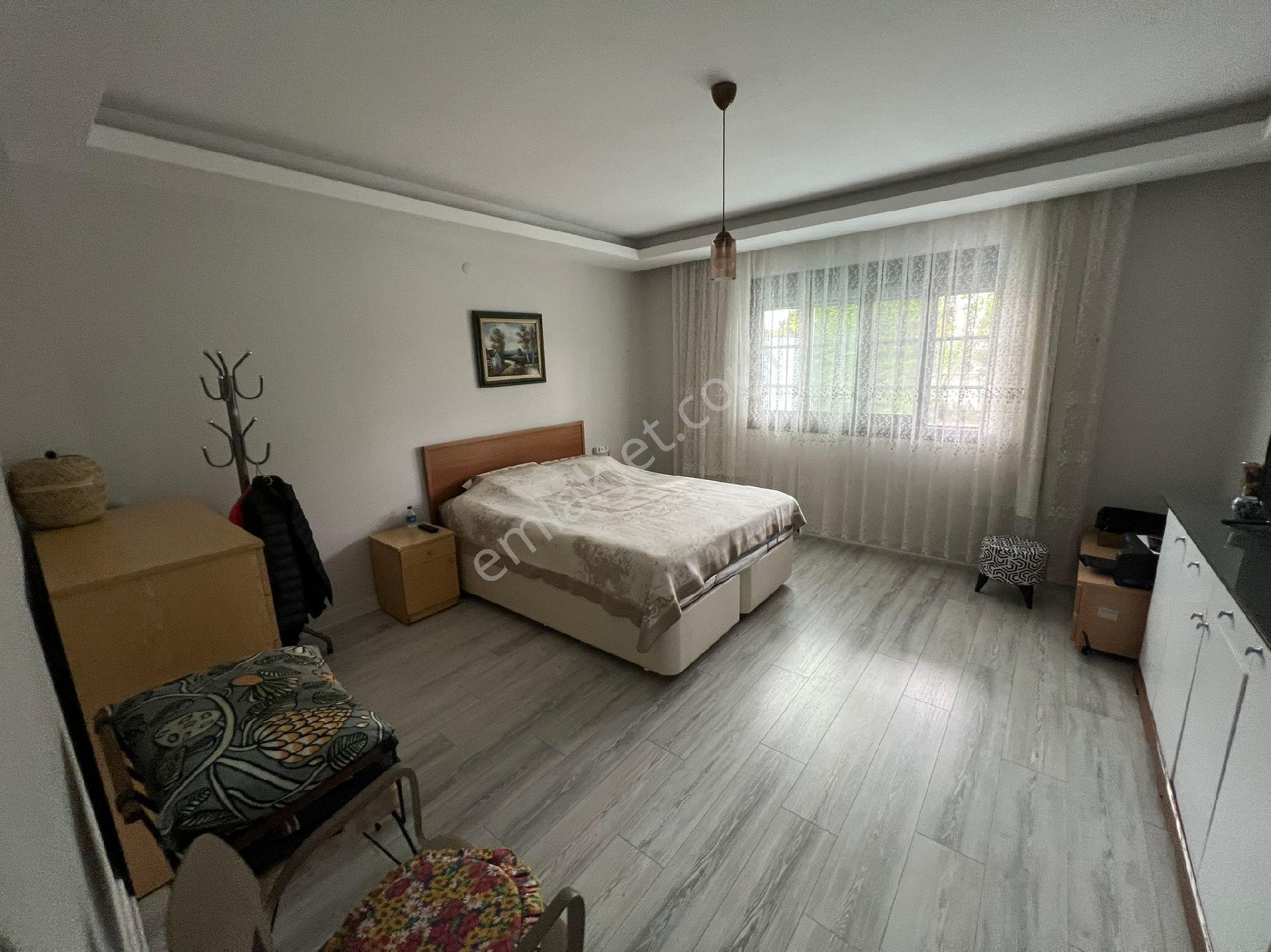 Kuşadası'nda Özel Havuzlu Müstakil 4+1 Villa - Görsel 24
