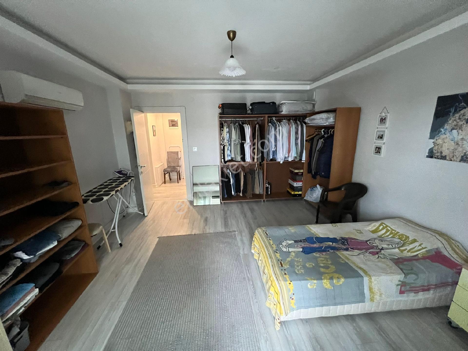 Kuşadası'nda Özel Havuzlu Müstakil 4+1 Villa - Görsel 31