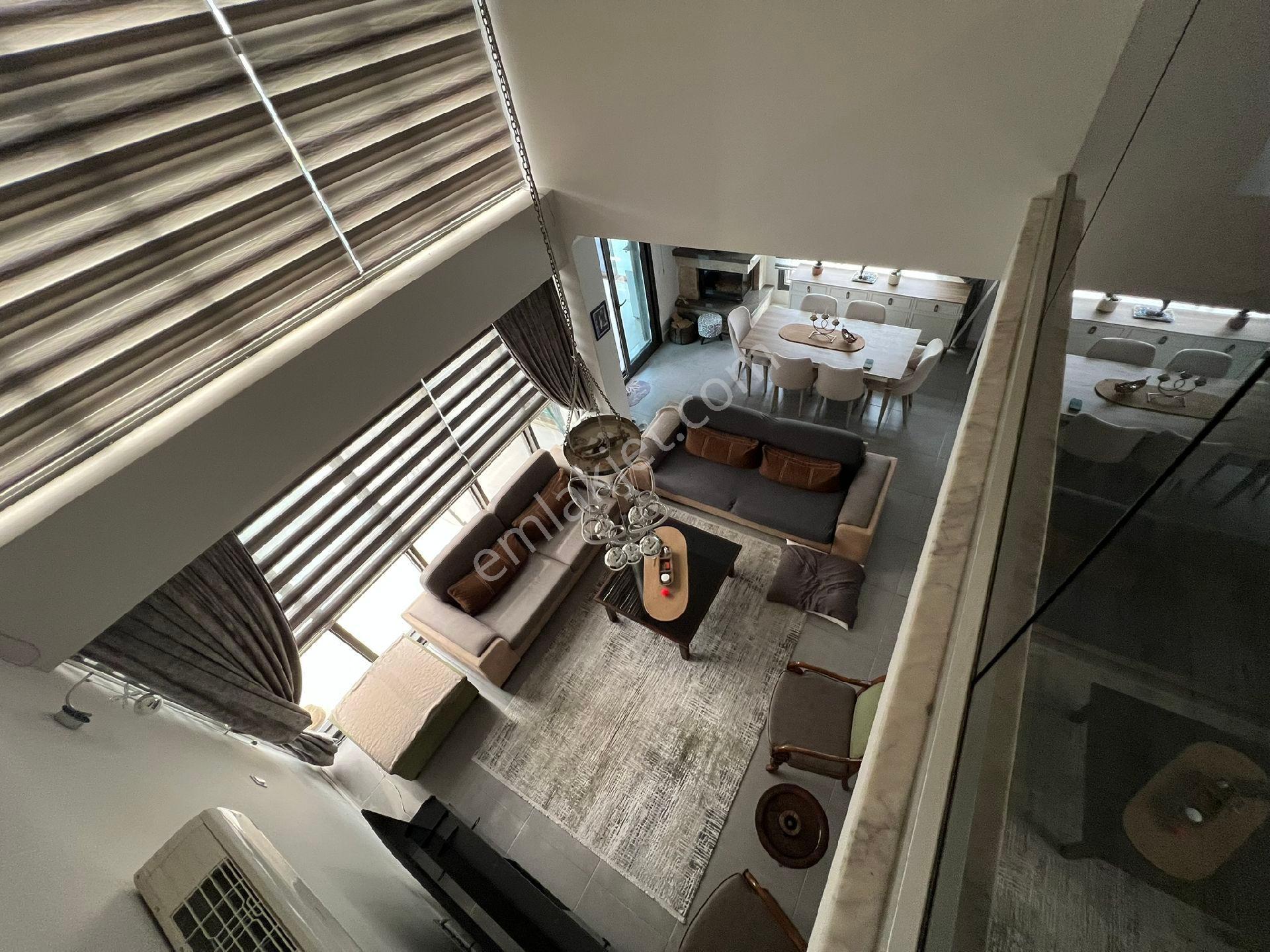 Kuşadası'nda Özel Havuzlu Müstakil 4+1 Villa - Görsel 29
