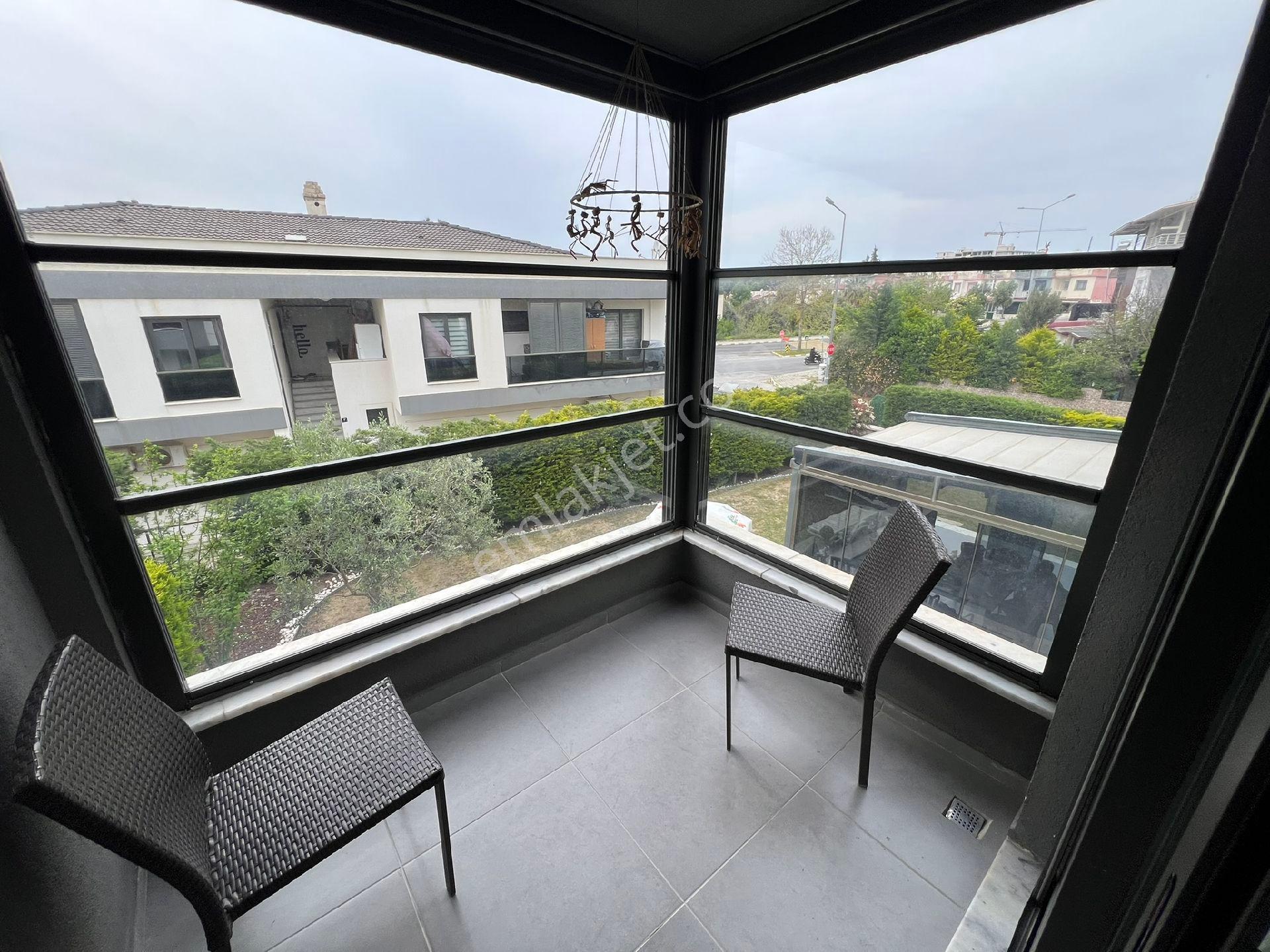 Kuşadası'nda Özel Havuzlu Müstakil 4+1 Villa - Görsel 35