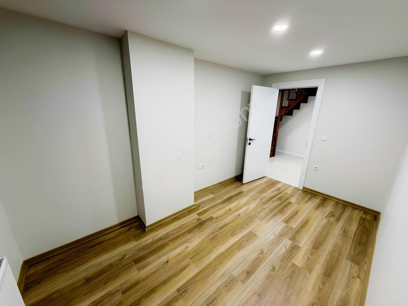 Mahmutbey - Güneşli / 3+2 187 M² Kapalıteras Dublex / Revan Park - Görsel 33