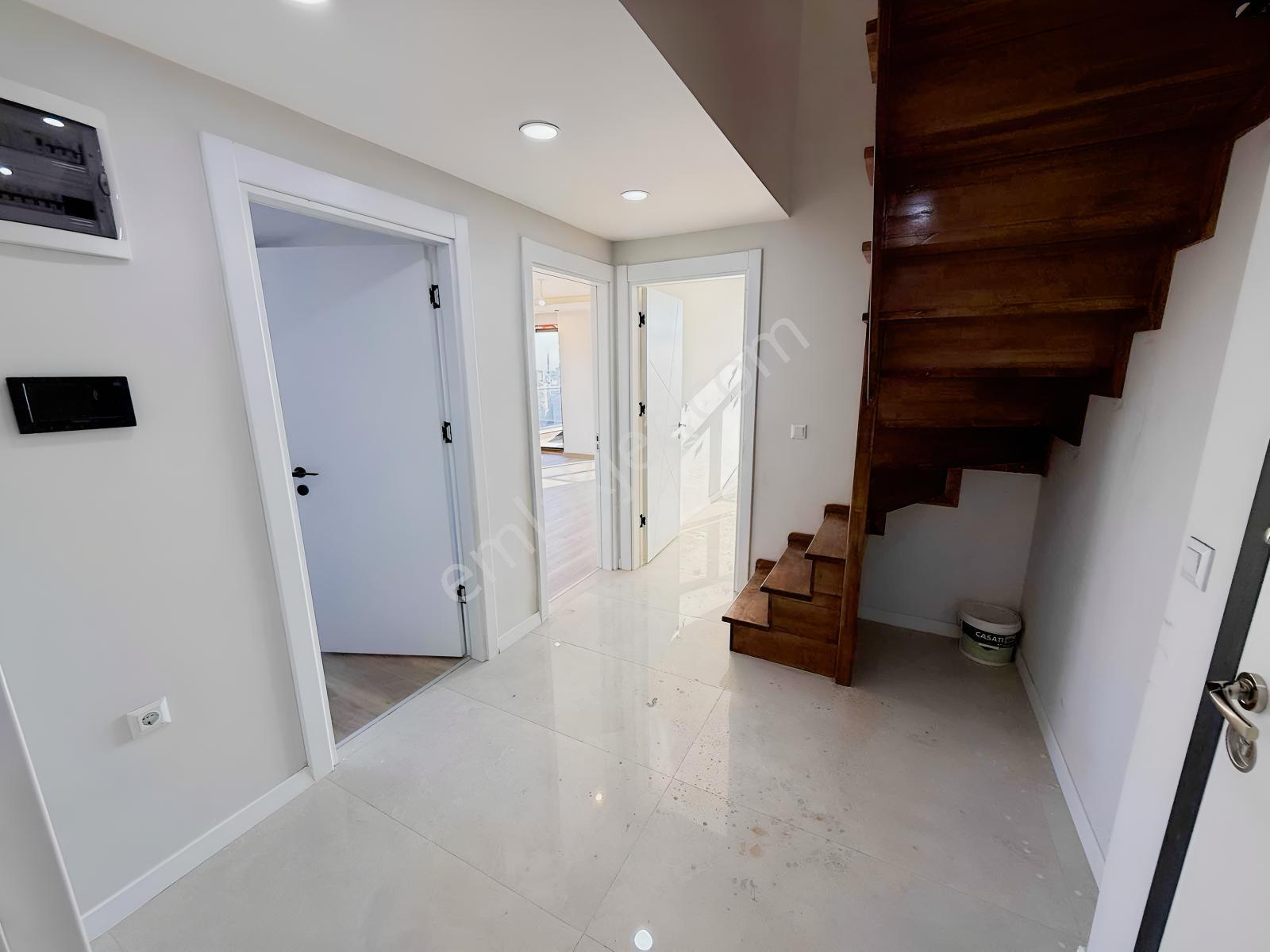Mahmutbey - Güneşli / 3+2 187 M² Kapalıteras Dublex / Revan Park - Görsel 2