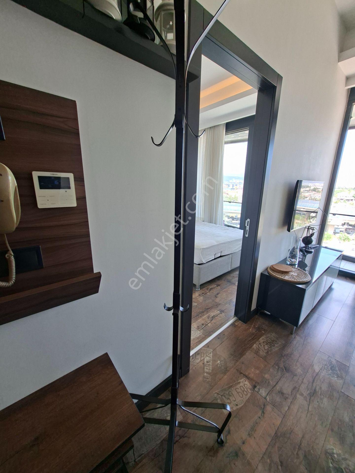 Bornova Avcılar Effect'te Kiralık Ultra Lüx Full Eşyalı 7/24 Güvenlik K/a Otopark Havuz - Görsel 20