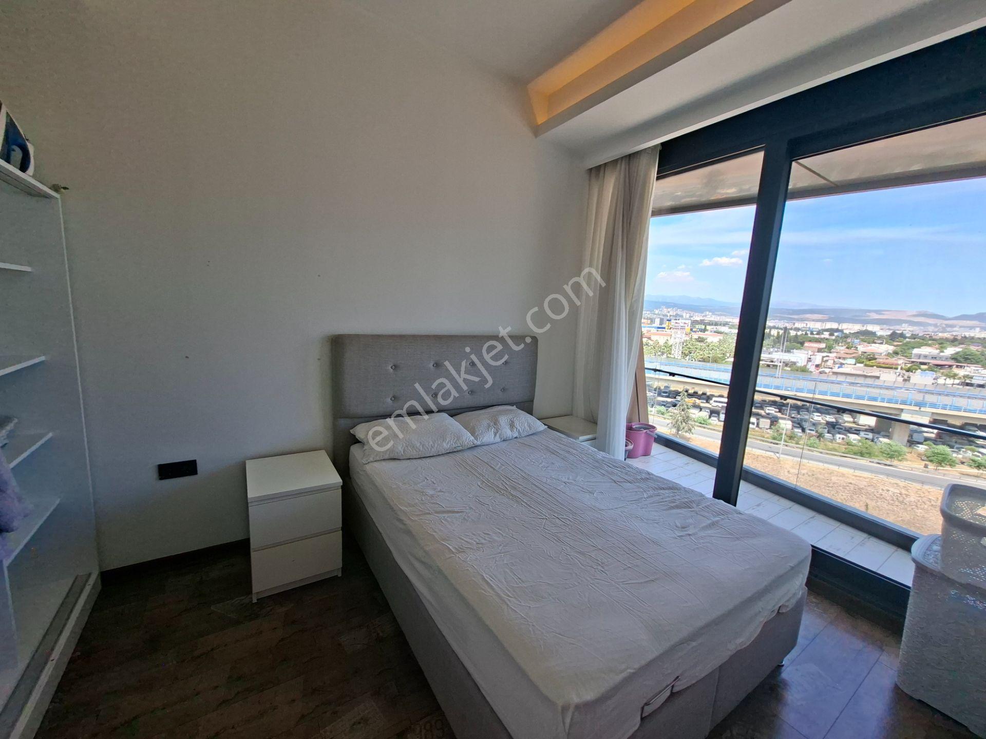 Bornova Avcılar Effect'te Kiralık Ultra Lüx Full Eşyalı 7/24 Güvenlik K/a Otopark Havuz - Görsel 31