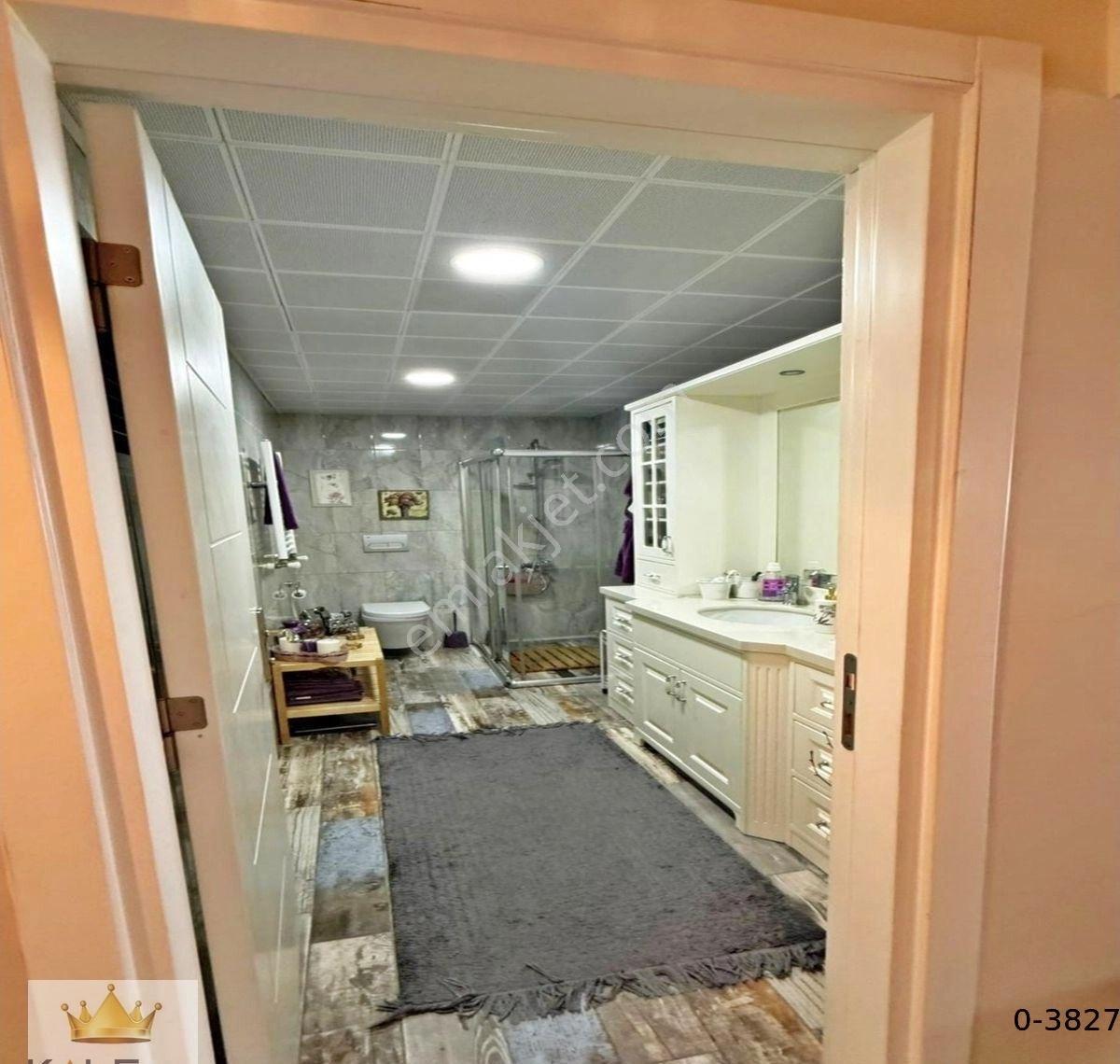 Metrobüsün Dibinde Aile Apartmanında Satılık Efsane 3+1 Arakat Fırsat Daire - Görsel 30