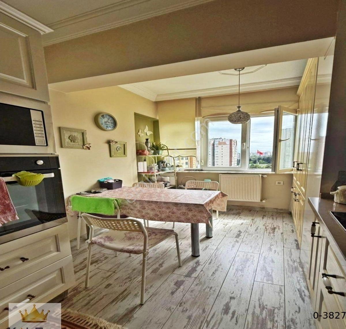 Metrobüsün Dibinde Aile Apartmanında Satılık Efsane 3+1 Arakat Fırsat Daire - Görsel 23