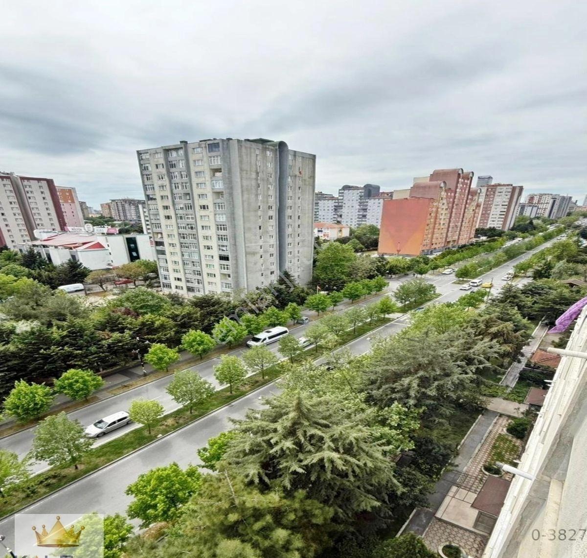 Metrobüsün Dibinde Aile Apartmanında Satılık Efsane 3+1 Arakat Fırsat Daire - Görsel 6