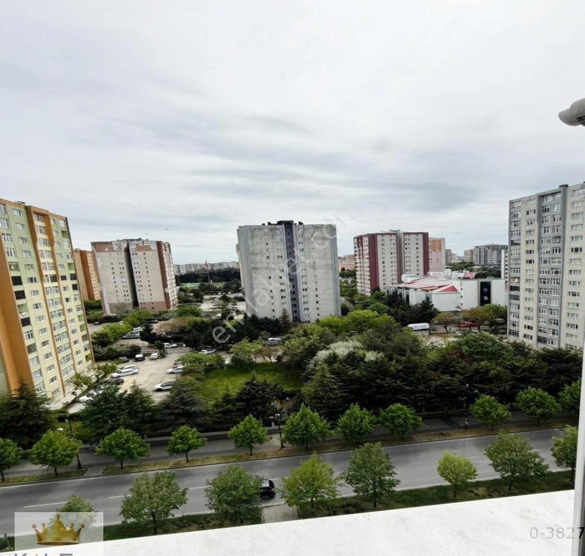 Metrobüsün Dibinde Aile Apartmanında Satılık Efsane 3+1 Arakat Fırsat Daire - Görsel 13