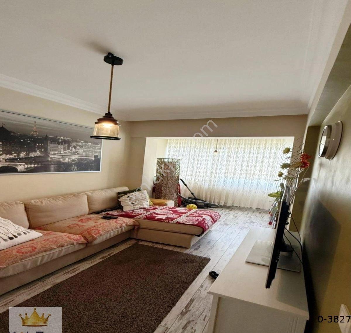 Metrobüsün Dibinde Aile Apartmanında Satılık Efsane 3+1 Arakat Fırsat Daire - Görsel 28