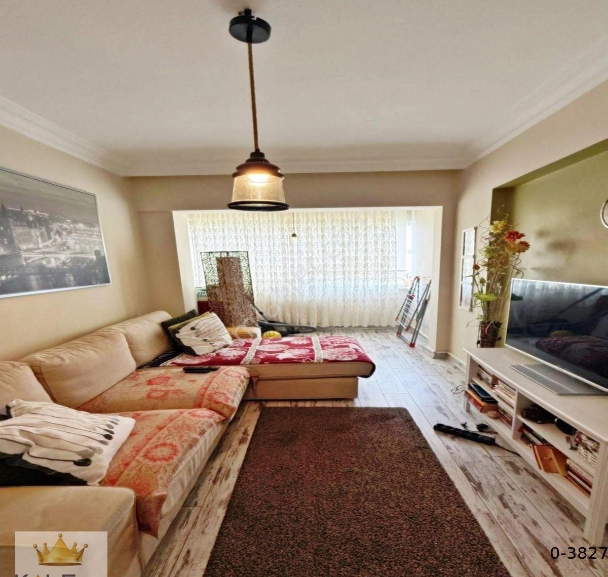 Metrobüsün Dibinde Aile Apartmanında Satılık Efsane 3+1 Arakat Fırsat Daire - Görsel 17