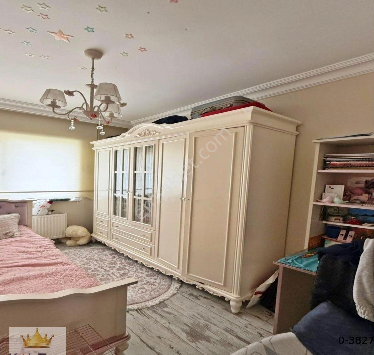 Metrobüsün Dibinde Aile Apartmanında Satılık Efsane 3+1 Arakat Fırsat Daire - Görsel 24