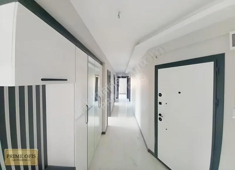 Yakacıkta Satılık 3+1 Sıfır Daire