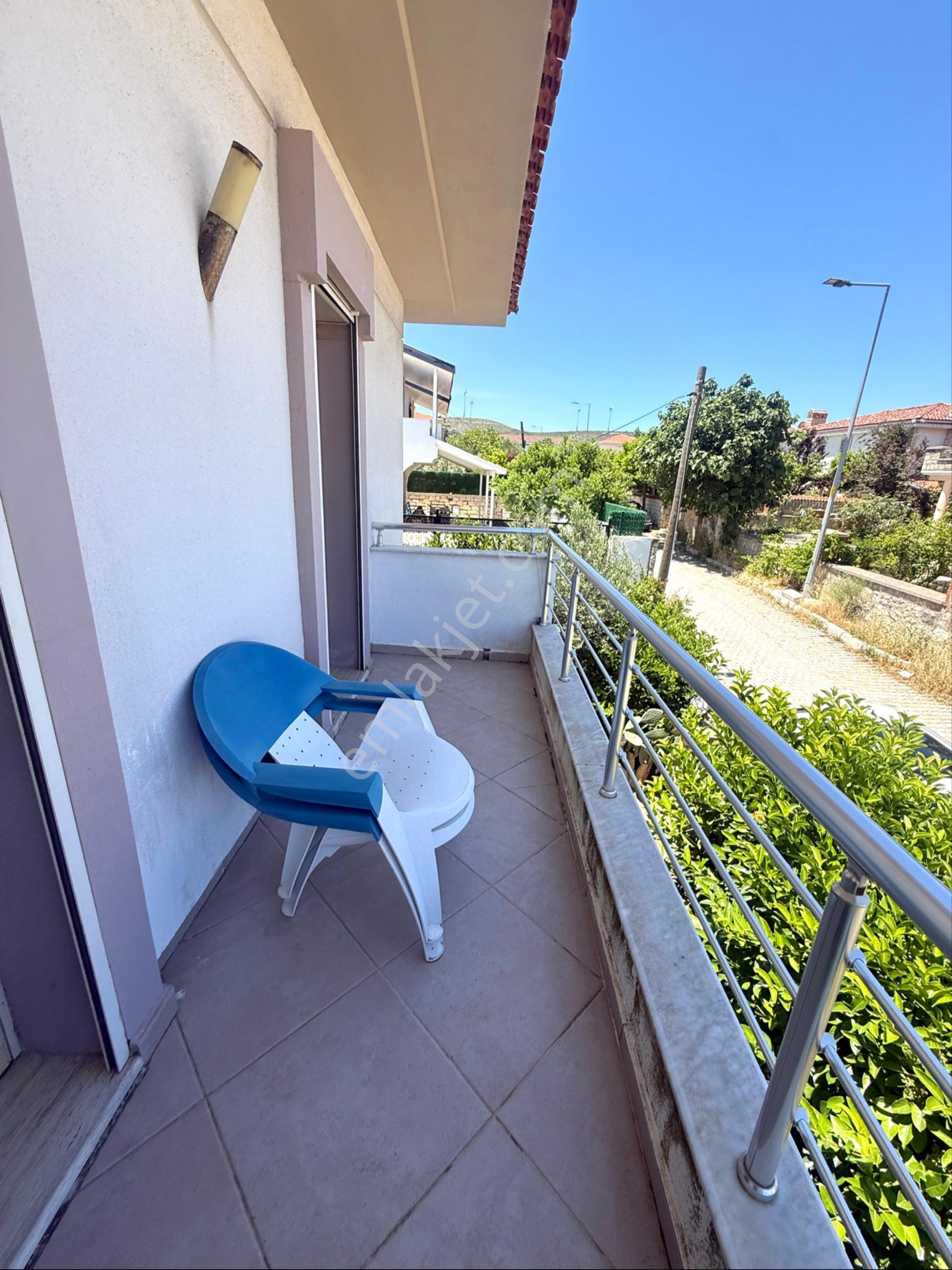 Alaçatı Hacımemiş’de Havuzlu Sitede Geniş Bahçeli 4+1 Dubleks Müstakil Villa - Görsel 26