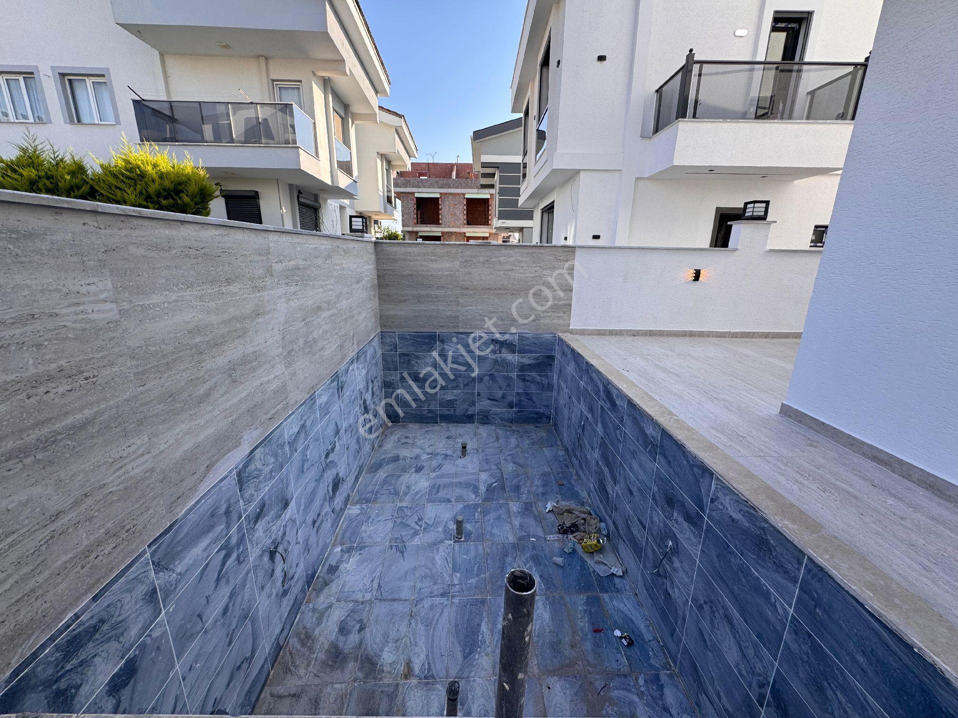 Mustakil Havuzlu Villa - Görsel 12