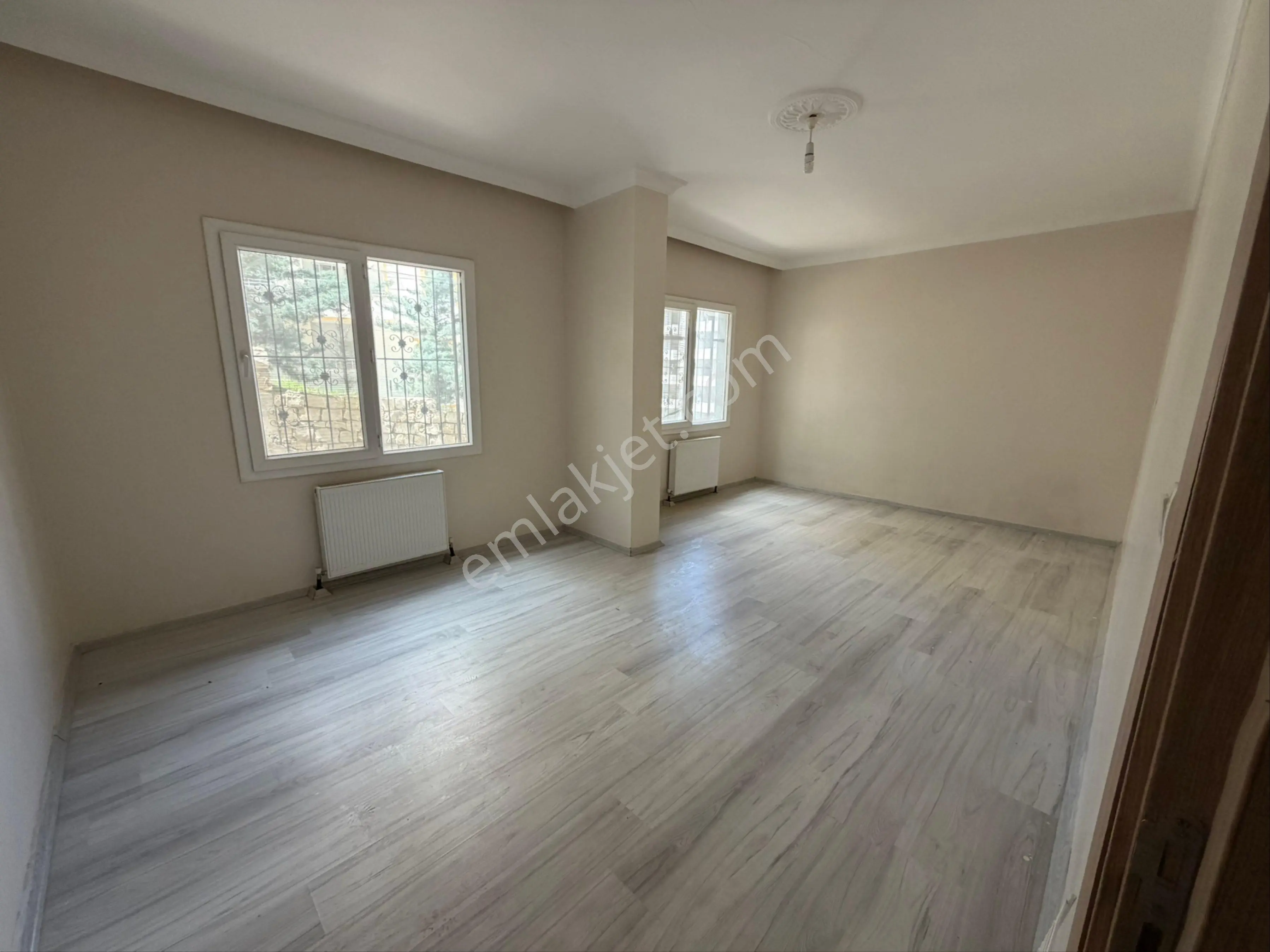 Şehir Merkezinde Devlet Hastanesi Civarı 2+1 Kod 1 De Kiralık Daire - Görsel 3
