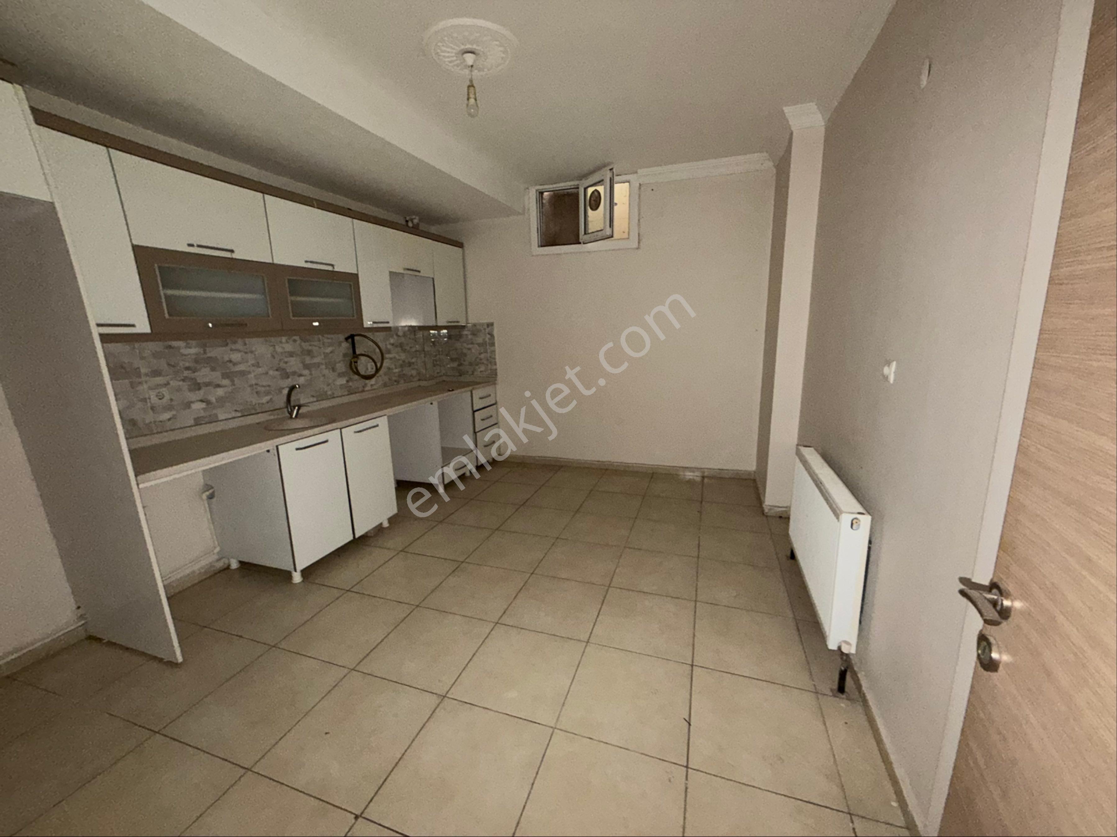 Şehir Merkezinde Devlet Hastanesi Civarı 2+1 Kod 1 De Kiralık Daire