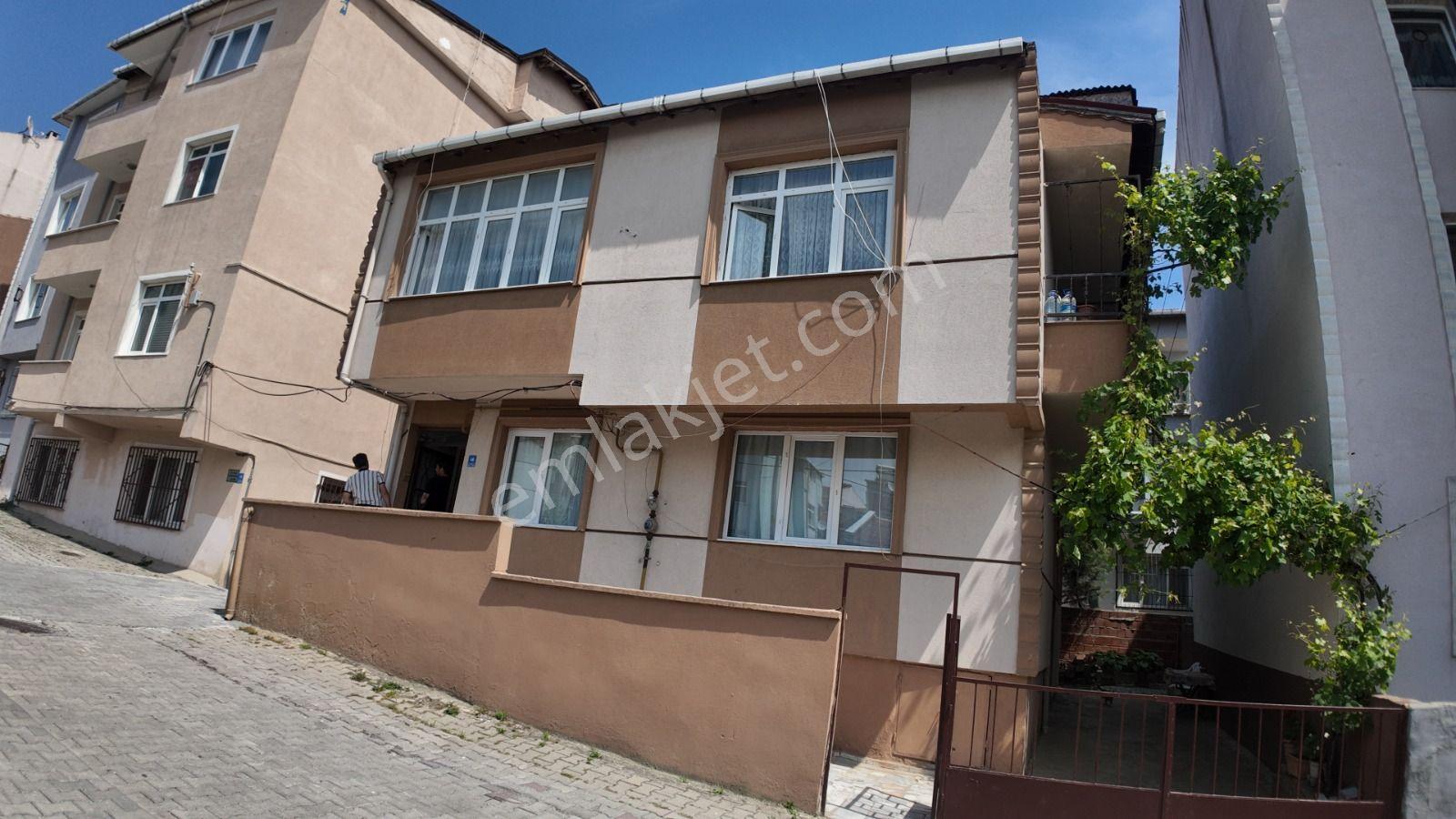 Re/max Land'den Gündoğdu Mahallesinde 4 Kat İmarlı Satılık Bina