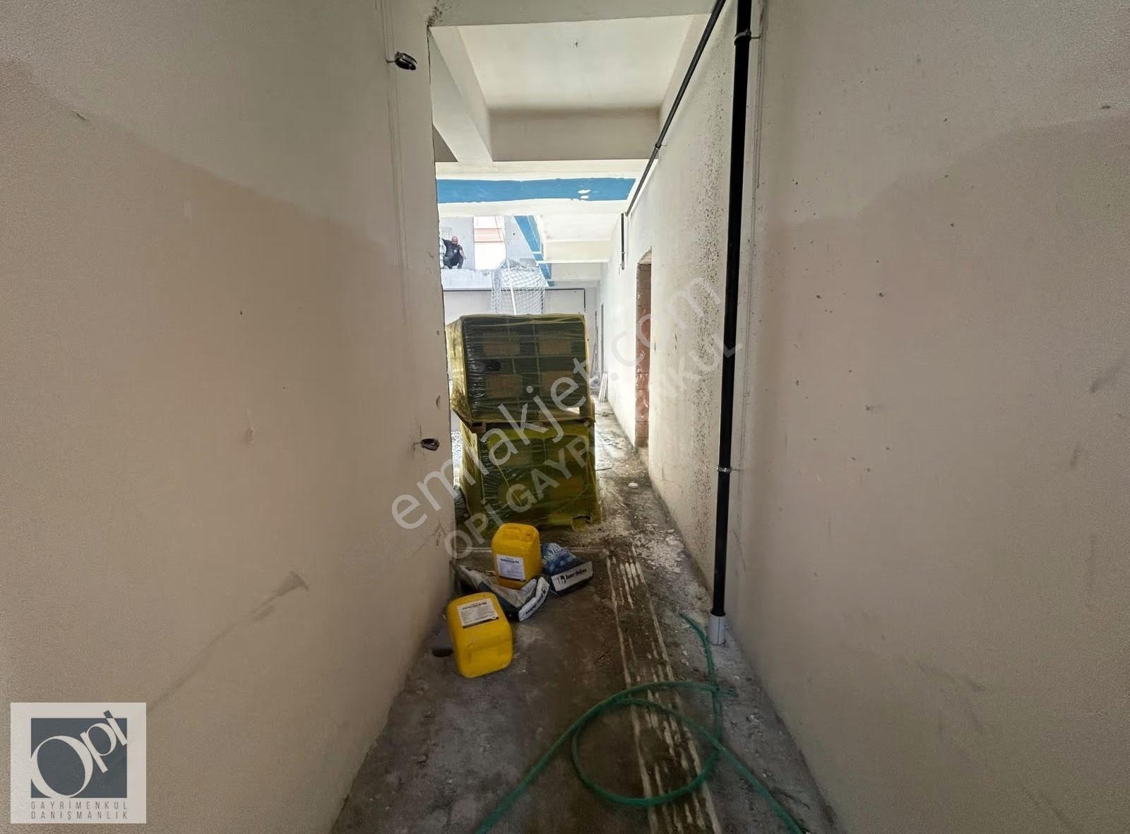 Pendik Bahçelievler Mahallesi'nde Satılık 1+1 Fırsat Daire - Görsel 3