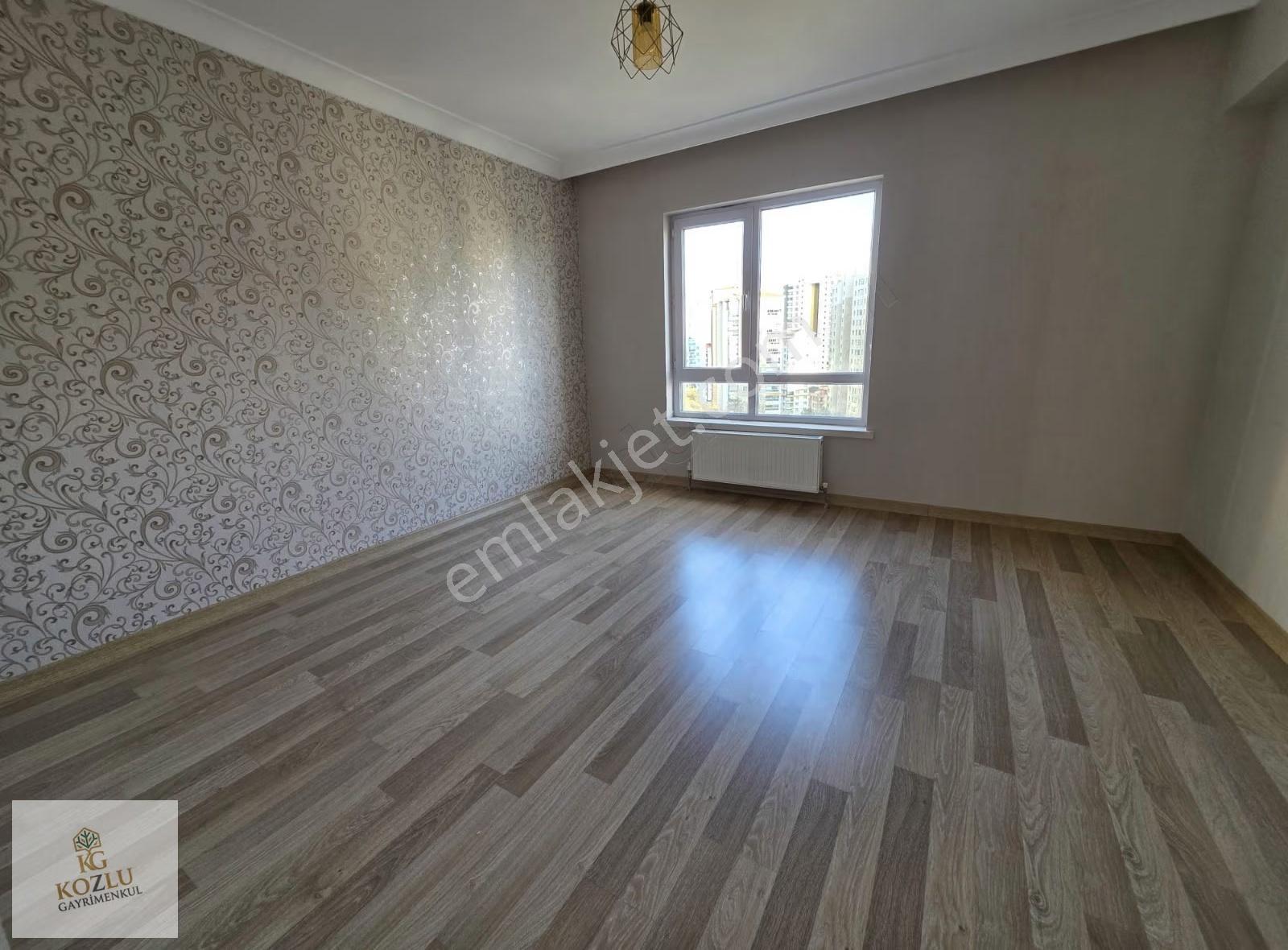 Pamuklar Sitesi'nde Manzaralı, Geniş Teraslı 3+1 Kiralık Daire - Görsel 12