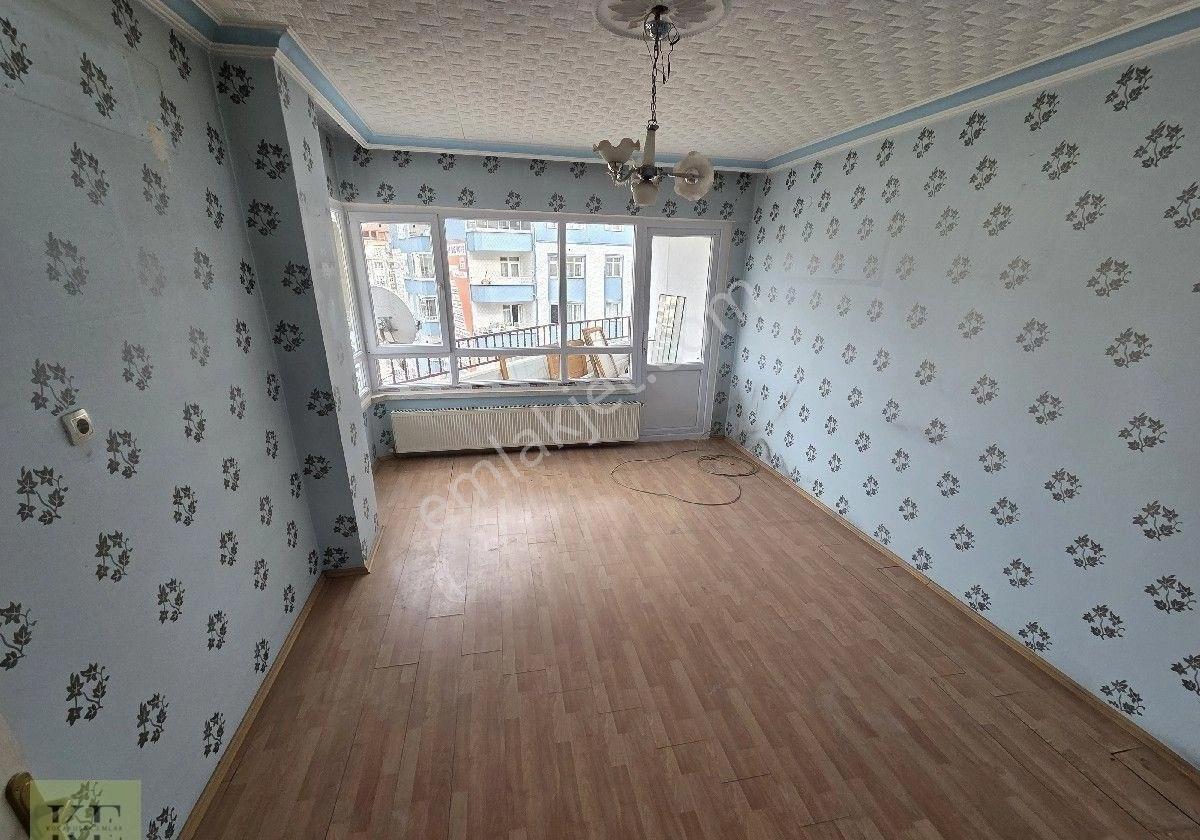 Ankara Sincan Atatürkte Geniş Metrekare Asansörlü Açık Cepheli Mükemmel Lokasyonlu Kiralık İşyeri - Görsel 8
