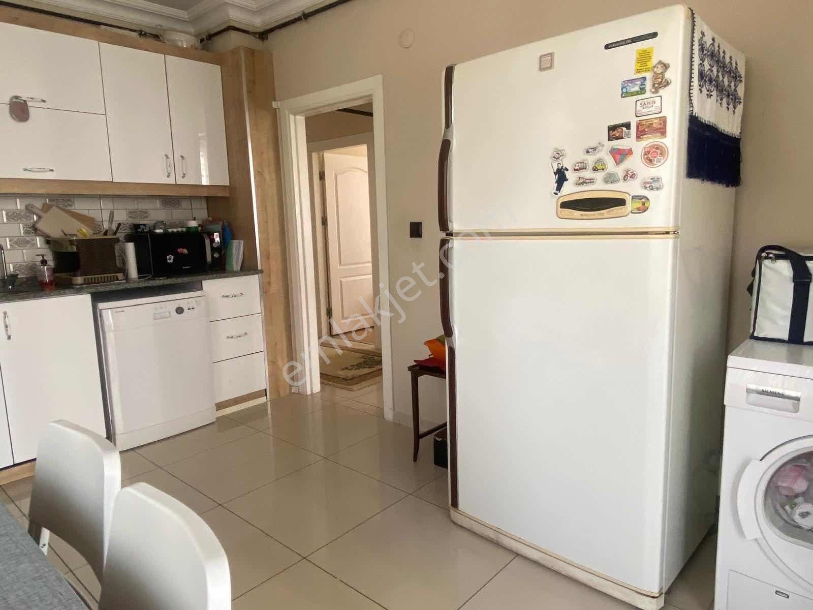 Meydankavağı'nda Havuzlu Sitede Eşyalı Arakat Daire - Görsel 5