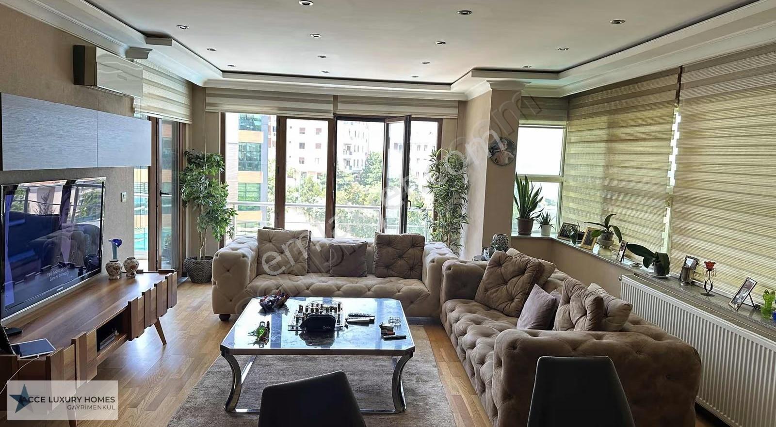 Bengisu Konakları'nda Boğaz Manzaralı Havuz Cepheli 3+1 Daire - Görsel 31