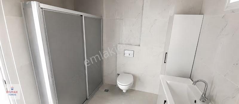 Remax Toros'tan Yeni Mahalle'de İçi Full Yapılı Masrafsız 3+1 - Görsel 11
