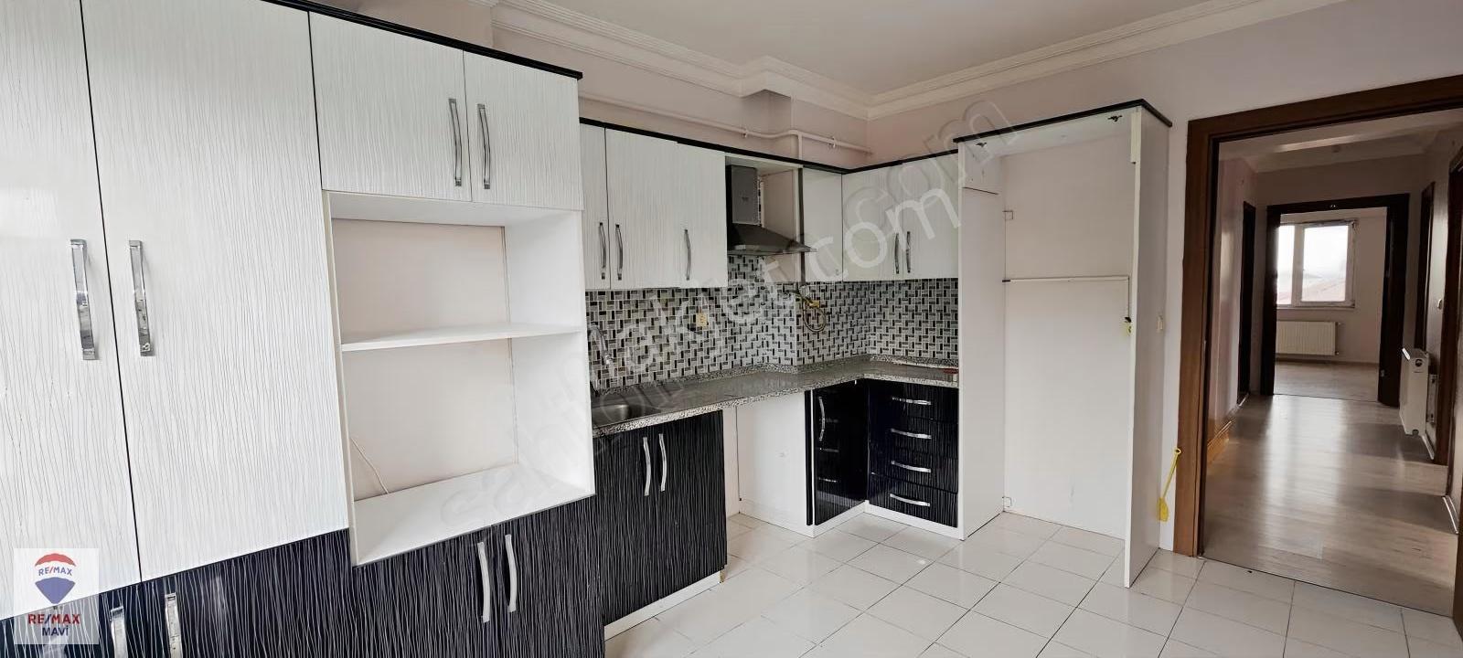 Remax Mavi Kemalpaşa'da Site İçi 5+1 Satılık Çatı Dubleks Daire - Görsel 3
