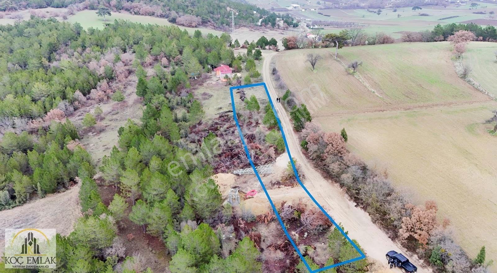 Saraycık'ta En Uygun Emsalsiz Fiyat Yollu 1.294 M2 Tarla !!