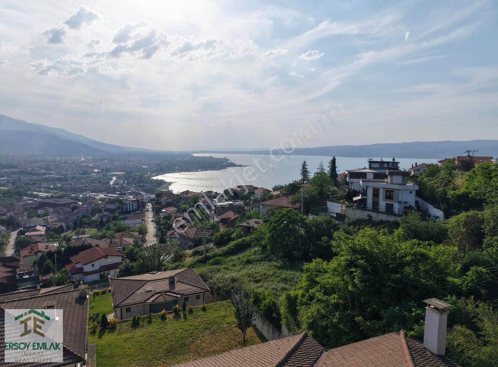 Sapanca Göl Manzaralı Site İçi Müstakil Trıplex Villa Satılık - Görsel 2