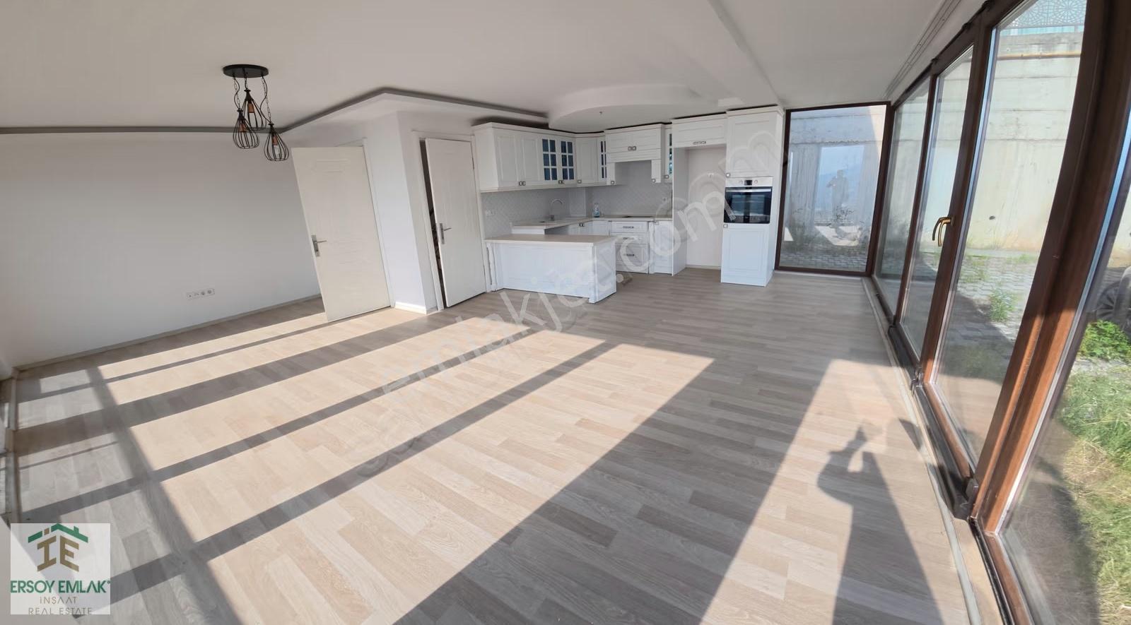 Sapanca Göl Manzaralı Site İçi Müstakil Trıplex Villa Satılık - Görsel 6