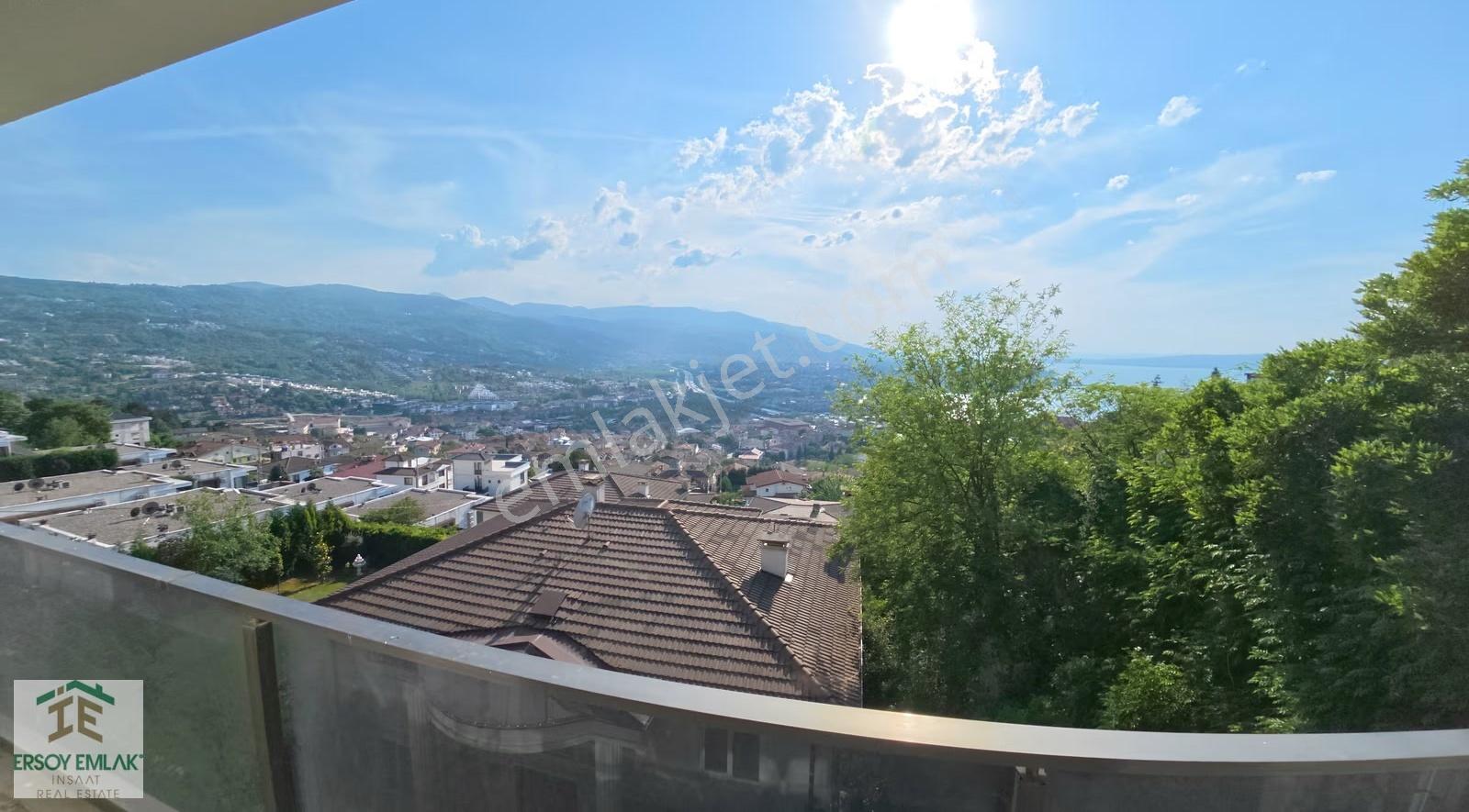 Sapanca Göl Manzaralı Site İçi Müstakil Trıplex Villa Satılık - Görsel 4