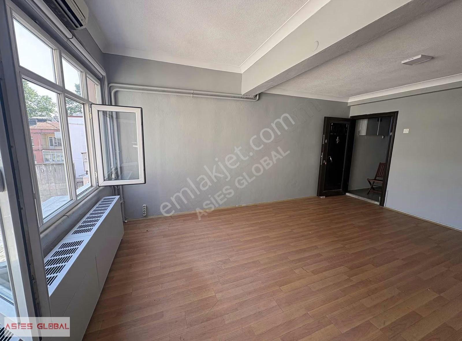 İzmit İstiklal Caddesi Gakko İş Hanı; Satılık, Araç Takaslı Ofis - Görsel 23