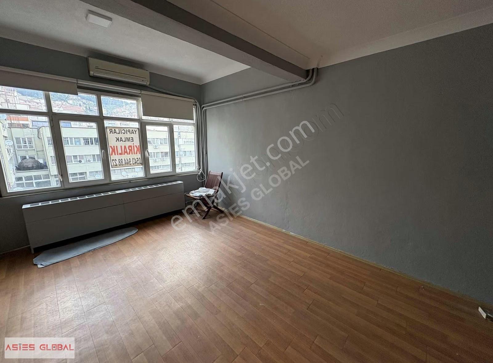 İzmit İstiklal Caddesi Gakko İş Hanı; Satılık, Araç Takaslı Ofis - Görsel 8