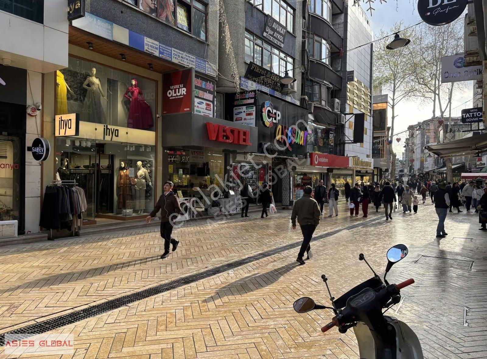 İzmit İstiklal Caddesi Gakko İş Hanı; Satılık, Araç Takaslı Ofis - Görsel 14