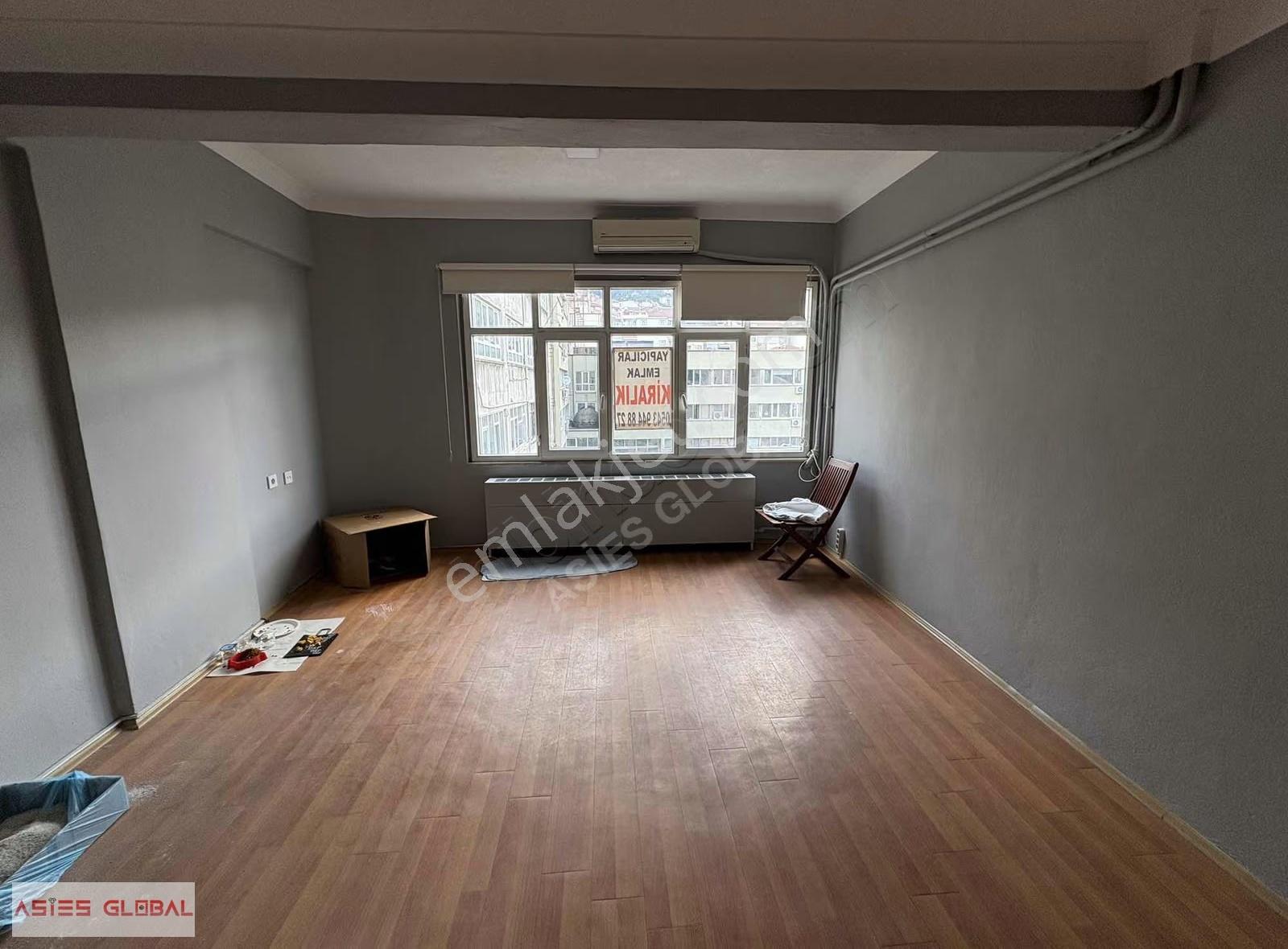 İzmit İstiklal Caddesi Gakko İş Hanı; Satılık, Araç Takaslı Ofis - Görsel 11