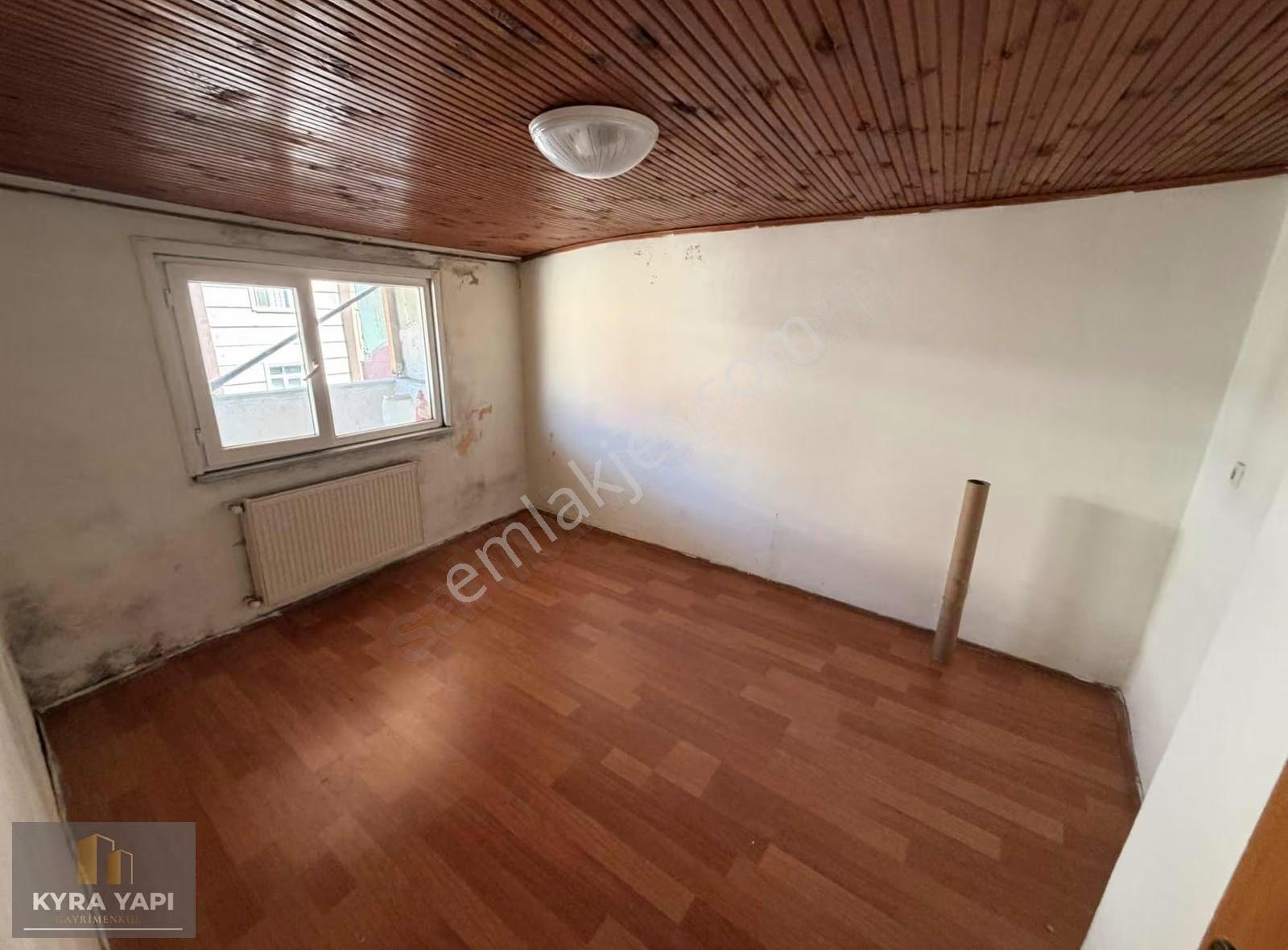 Kyra Yapı Dan 4. Kat 1+1 Balkon Teraslı Kiralık Daire - Görsel 5