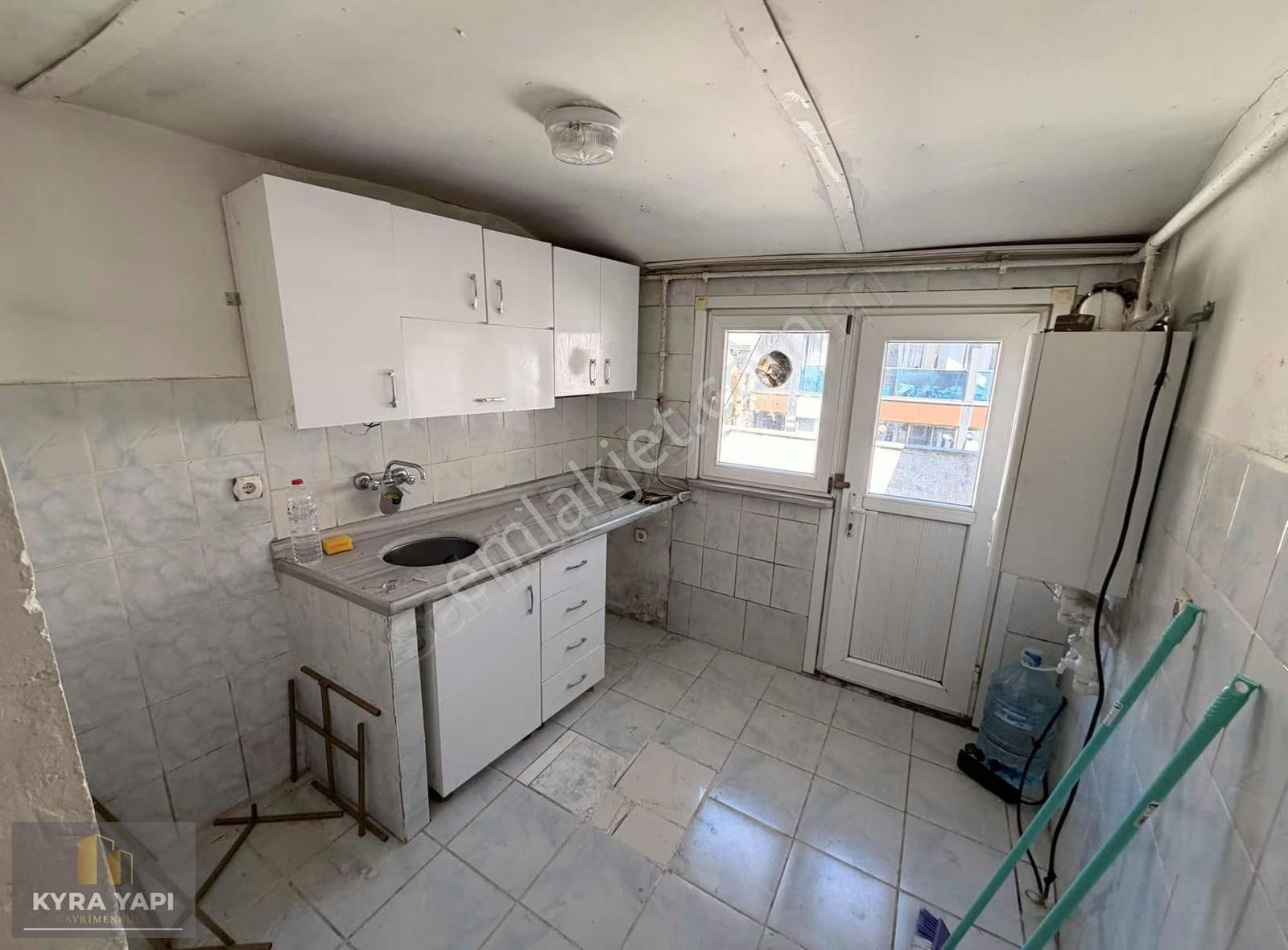 Kyra Yapı Dan 4. Kat 1+1 Balkon Teraslı Kiralık Daire - Görsel 14
