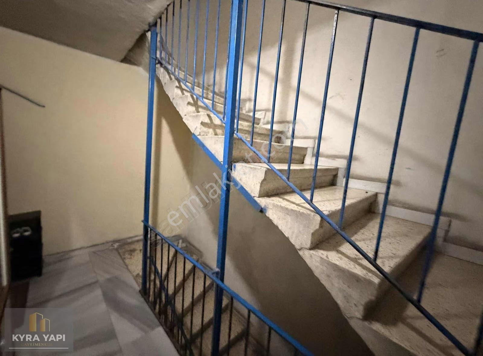 Kyra Yapı Dan 4. Kat 1+1 Balkon Teraslı Kiralık Daire - Görsel 10