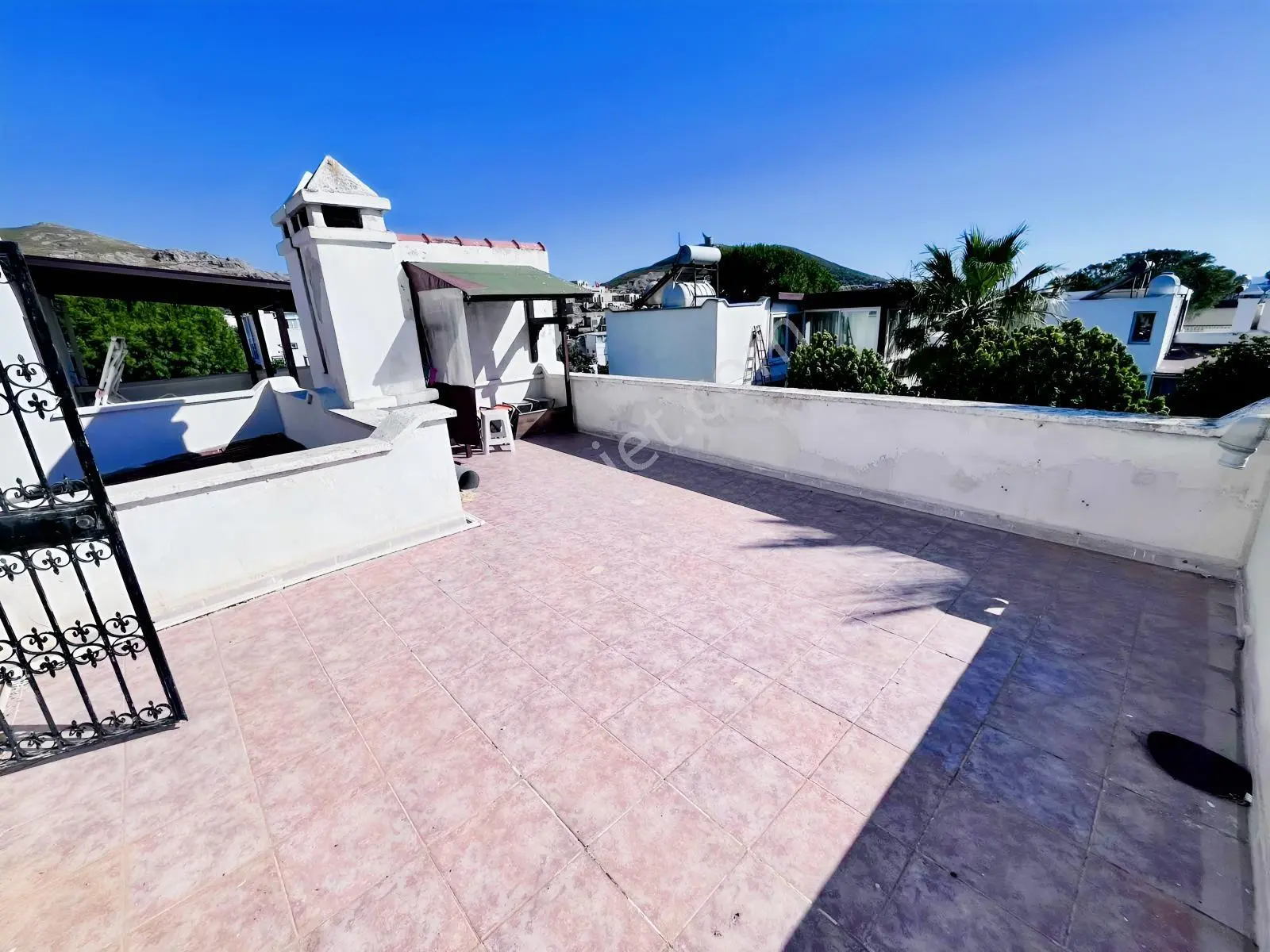 Gümüşlük'te Havuzlu Sitede 4+2 Villa | Krediye Uygun - Görsel 3