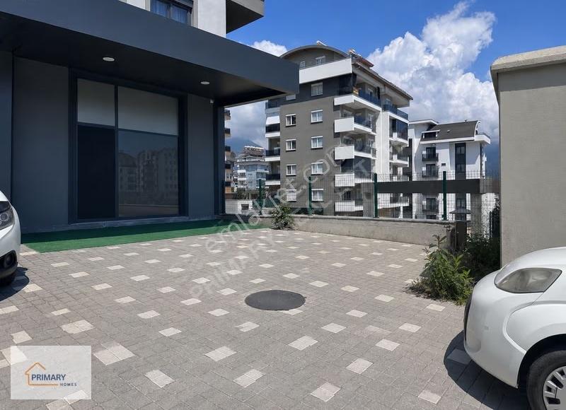Alanya Oba Çarşamba Caddesine 100 Mt Kiralık Dükkan